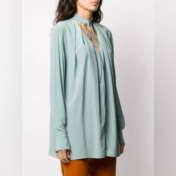 VICTORIA BECKHAM
Oversized Tie-Neck Blouse NWT - Picture 5 of 11